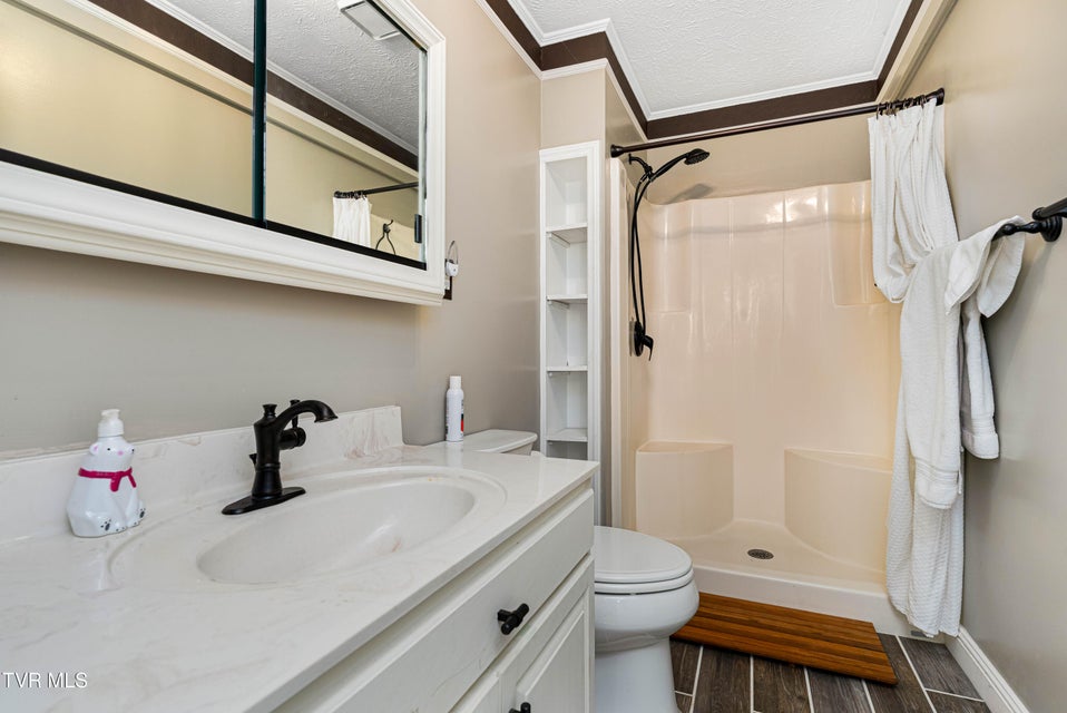 Photo #31: 419 College Street