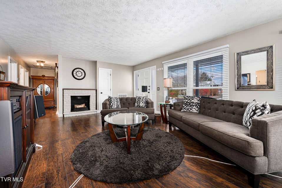 Photo #37: 419 College Street