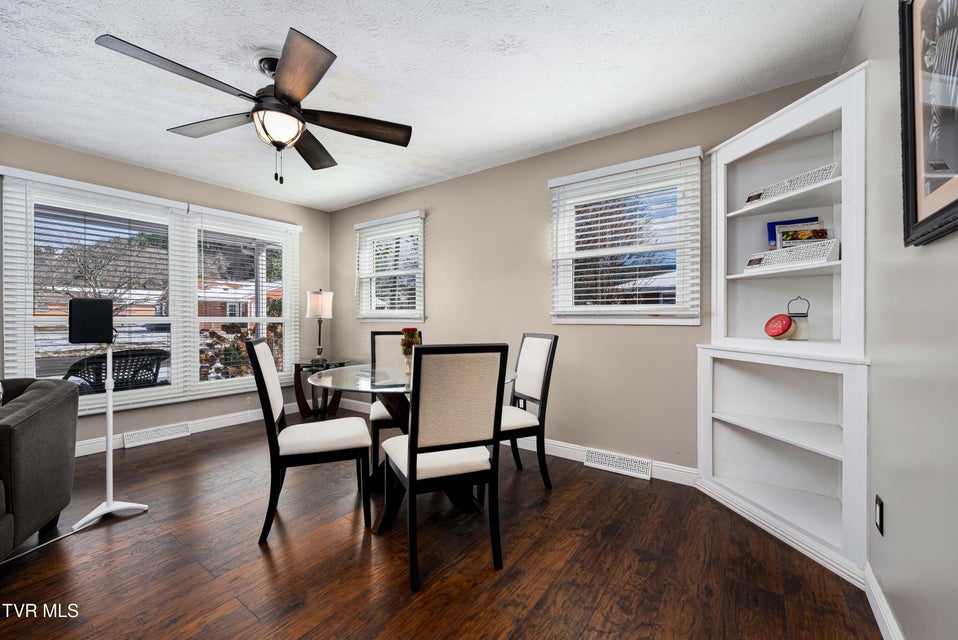 Photo #40: 419 College Street