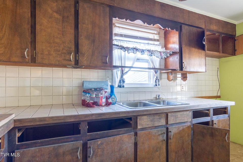 Photo #6: 231 Bill Mauk Road