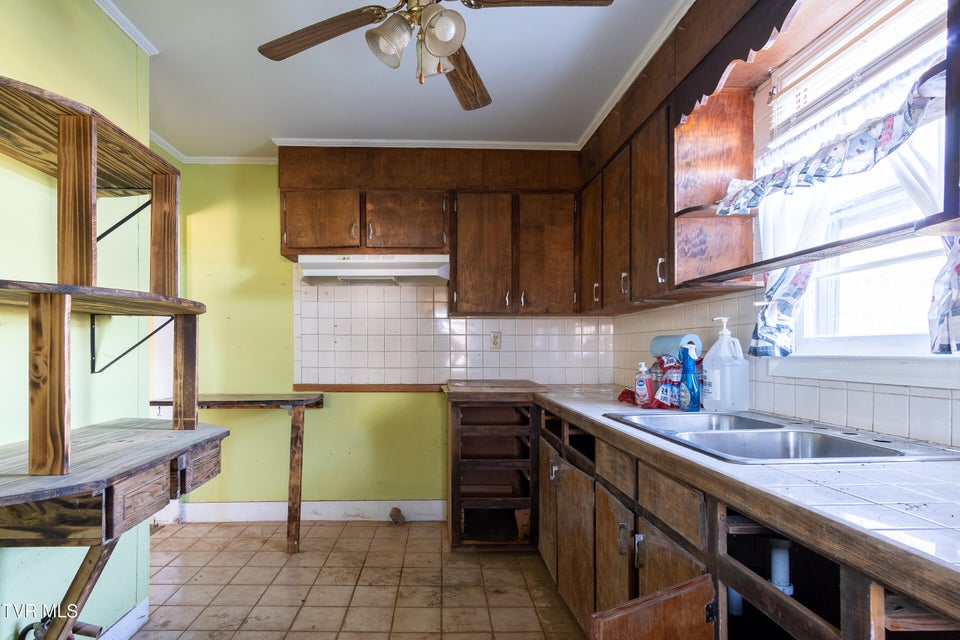 Photo #7: 231 Bill Mauk Road