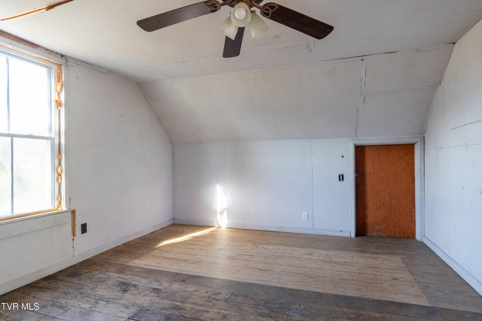 Photo #21: 231 Bill Mauk Road