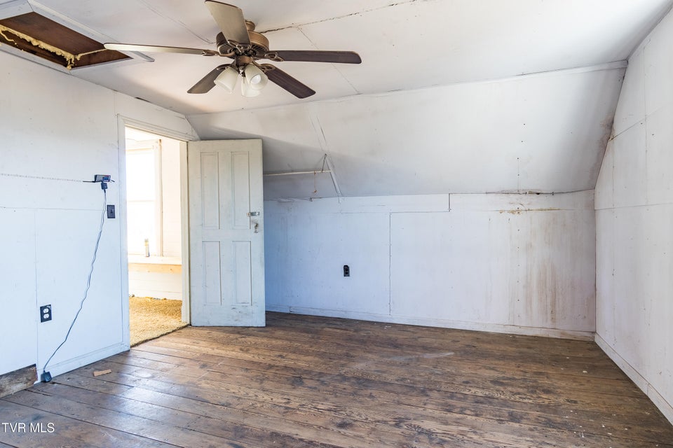 Photo #22: 231 Bill Mauk Road