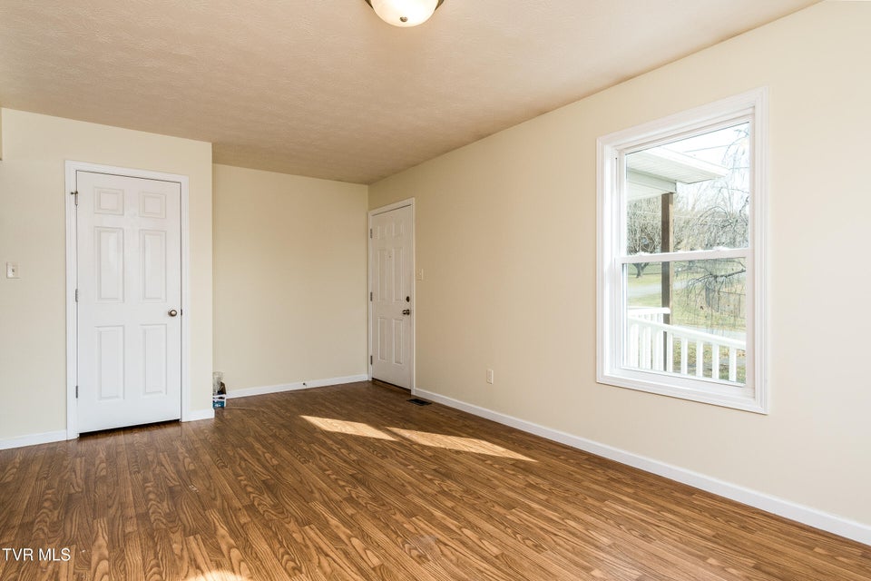 Photo #6: 107 2nd Street