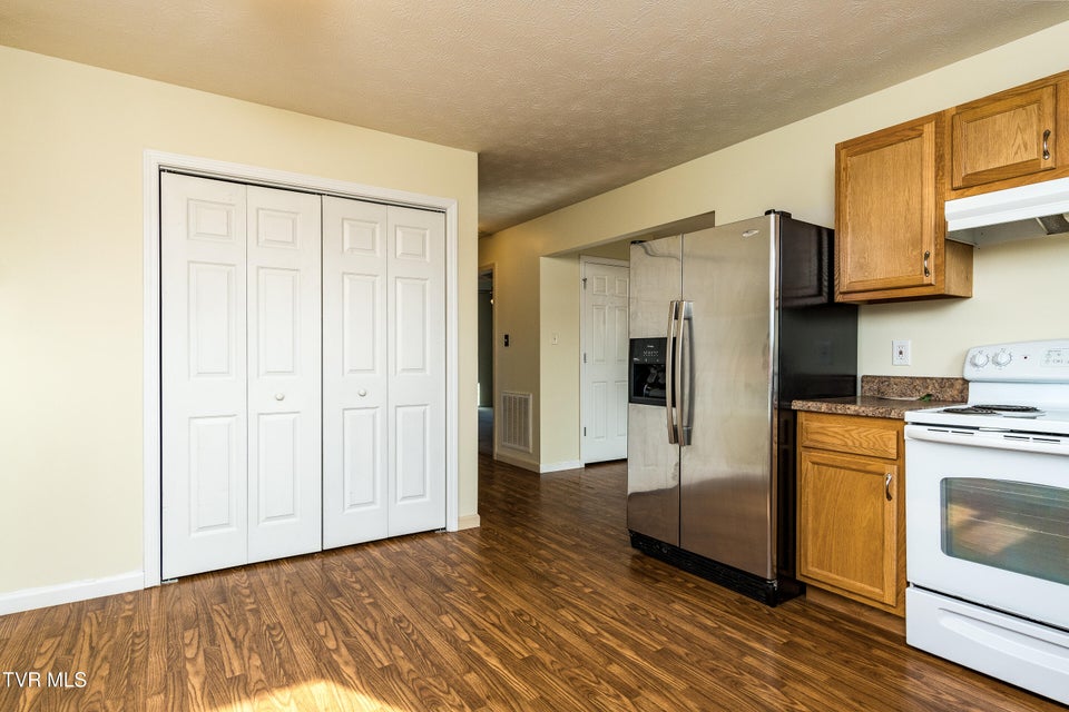 Photo #9: 107 2nd Street