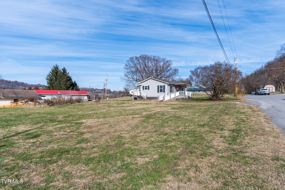 Photo #17: 107 2nd Street