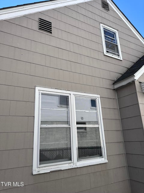 Photo #60: 526 Mount Ida Place