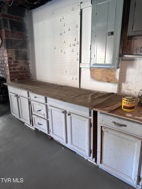 Photo #65: 526 Mount Ida Place