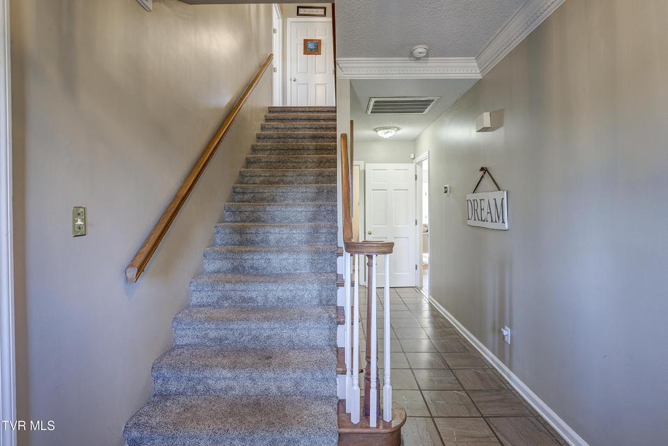 Photo #6: 312 Ivanhoe Drive