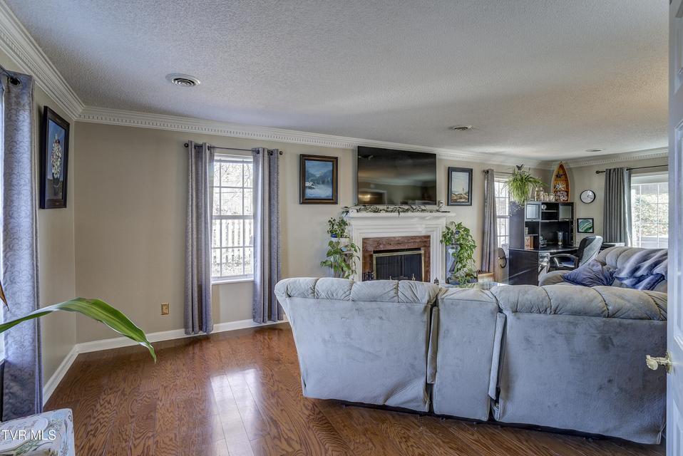 Photo #8: 312 Ivanhoe Drive