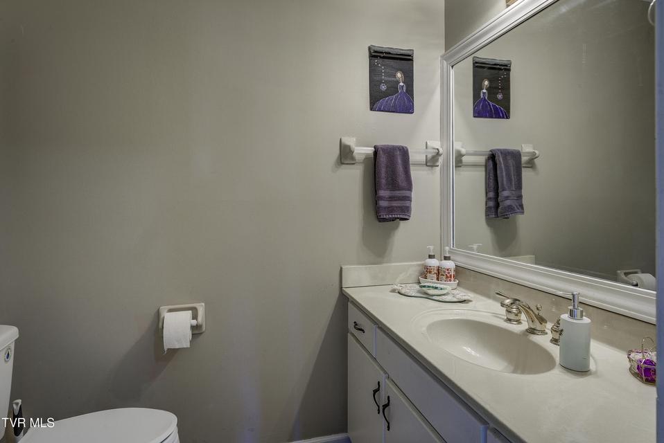 Photo #27: 312 Ivanhoe Drive