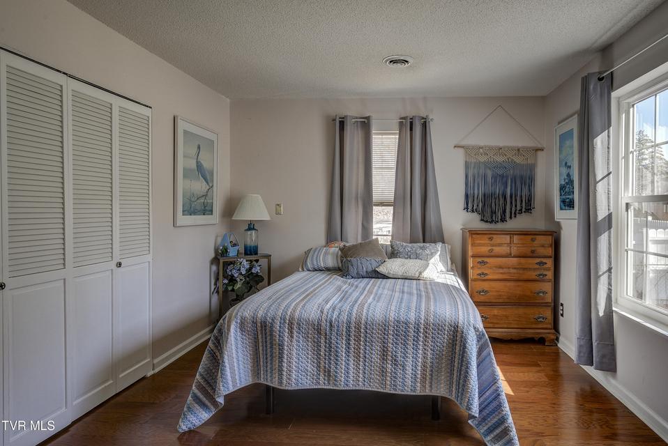 Photo #31: 312 Ivanhoe Drive