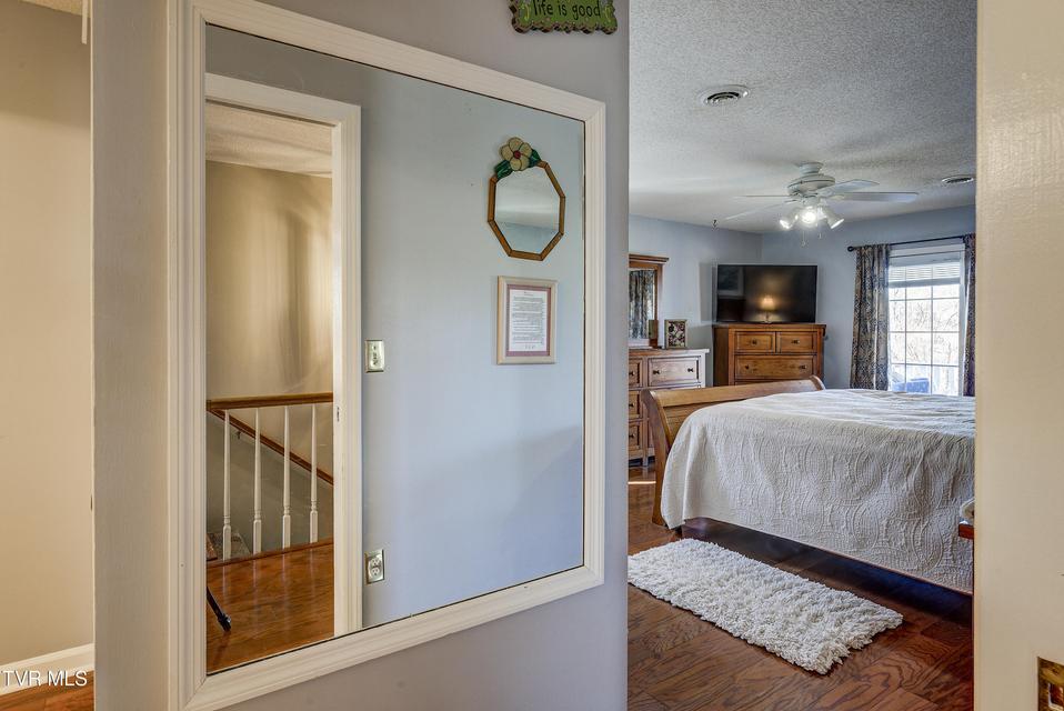 Photo #33: 312 Ivanhoe Drive