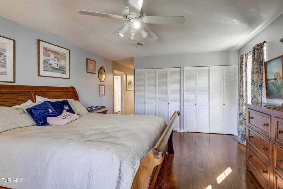 Photo #37: 312 Ivanhoe Drive