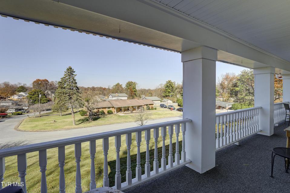 Photo #39: 312 Ivanhoe Drive