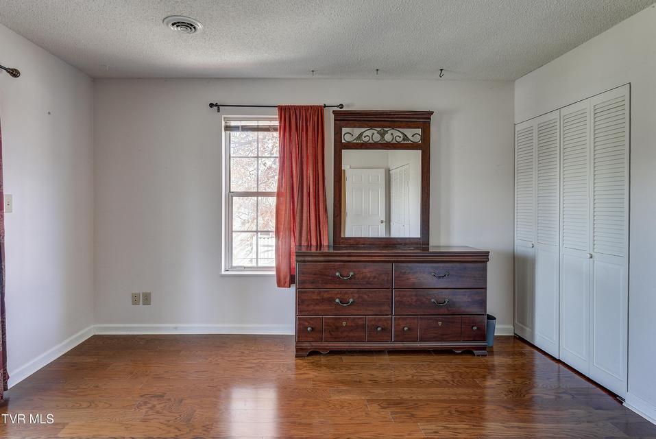 Photo #46: 312 Ivanhoe Drive