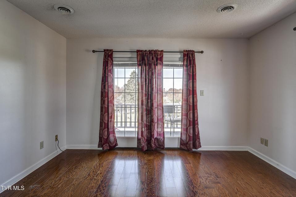 Photo #48: 312 Ivanhoe Drive