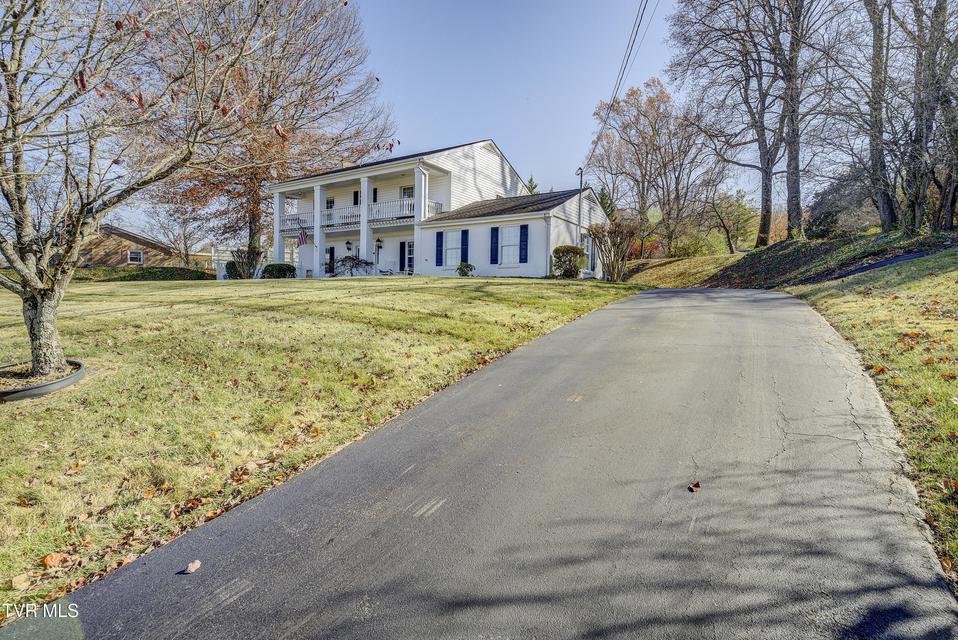 Photo #61: 312 Ivanhoe Drive