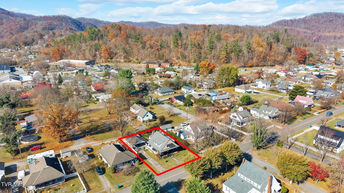 Photo #27: 639 Ohio Avenue