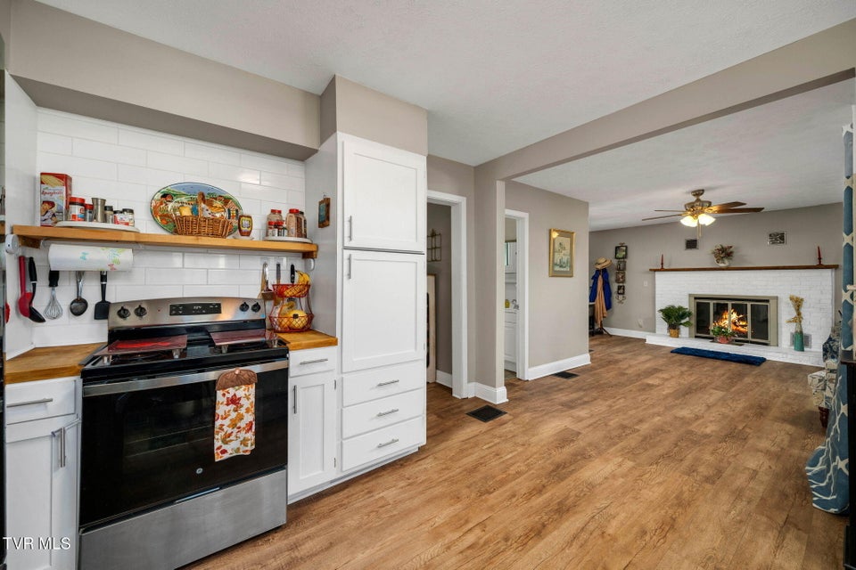 Photo #3: 639 Ohio Avenue