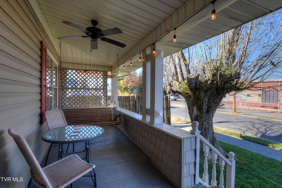 Photo #5: 102 Walnut Street