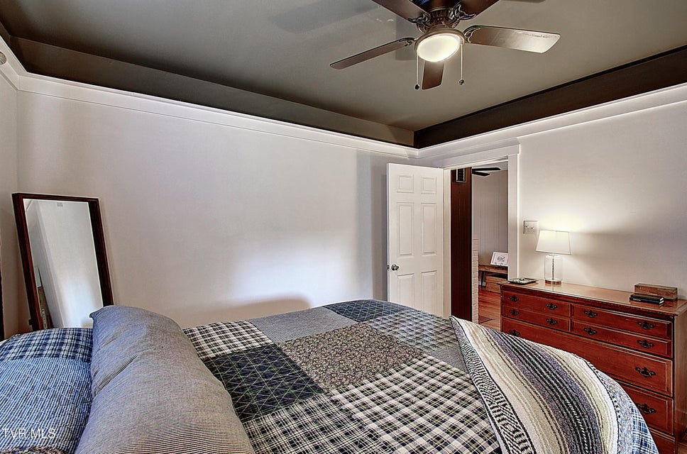 Photo #19: 102 Walnut Street