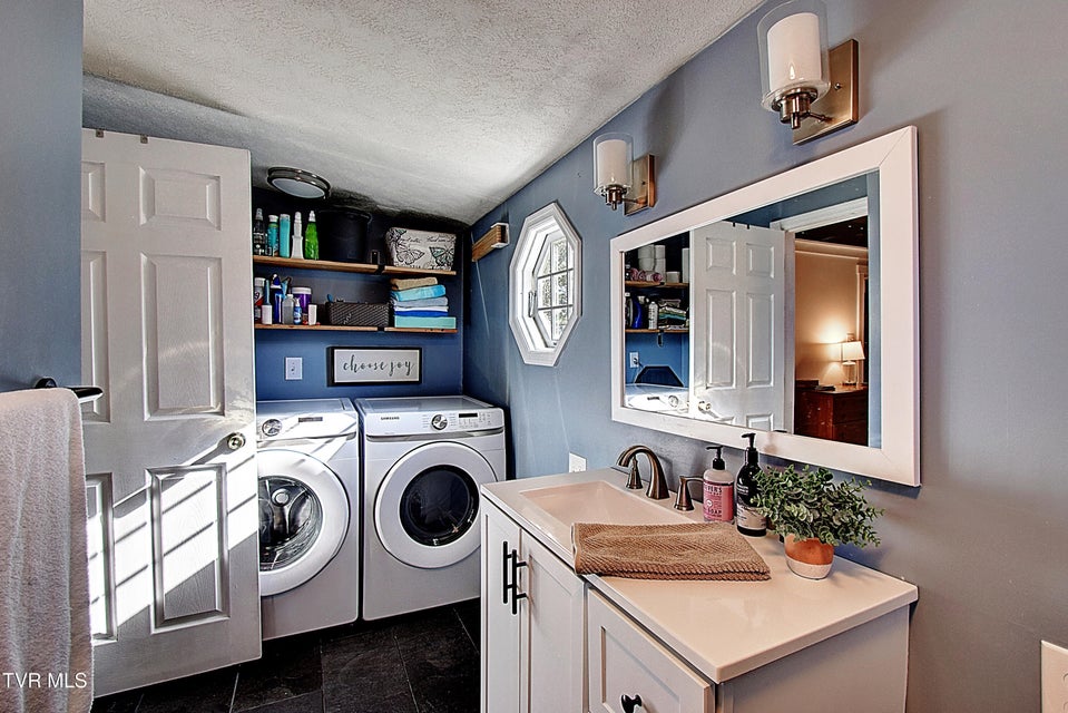 Photo #21: 102 Walnut Street