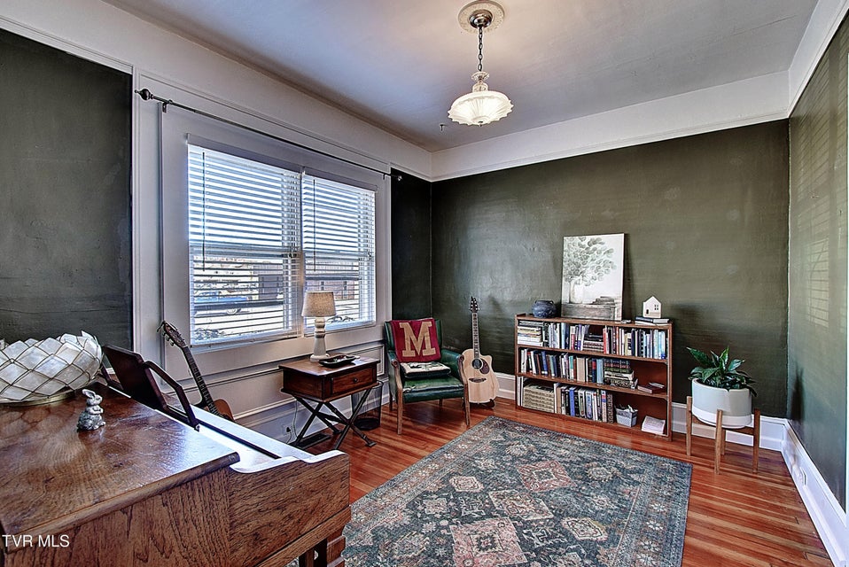 Photo #24: 102 Walnut Street