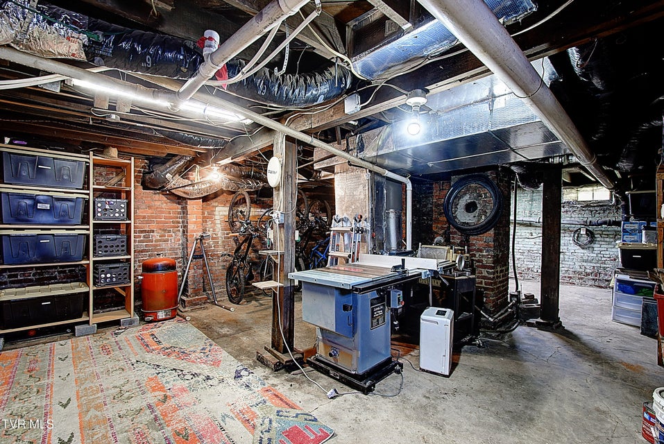 Photo #30: 102 Walnut Street