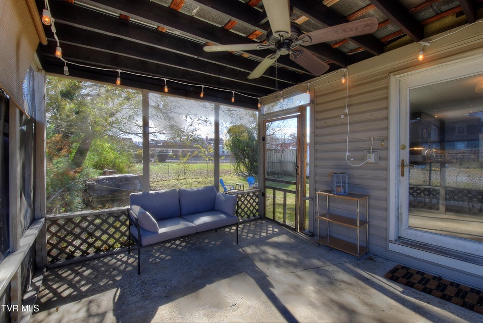 Photo #34: 102 Walnut Street