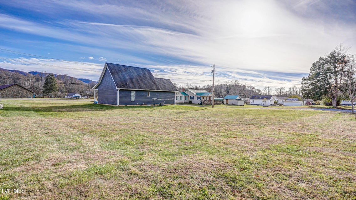 Photo #4: 1805 Highway 91 