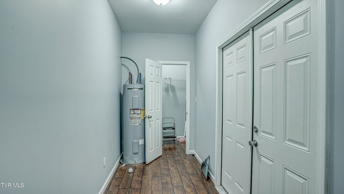 Photo #22: 1805 Highway 91 