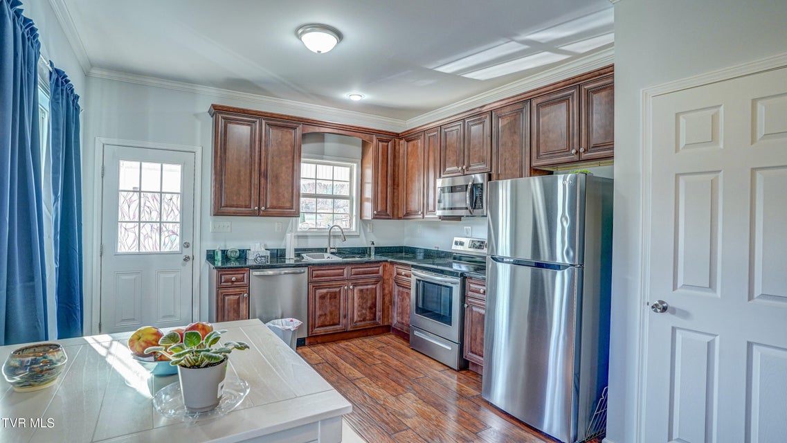 Photo #15: 1805 Highway 91 