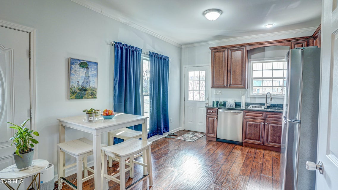 Photo #16: 1805 Highway 91 