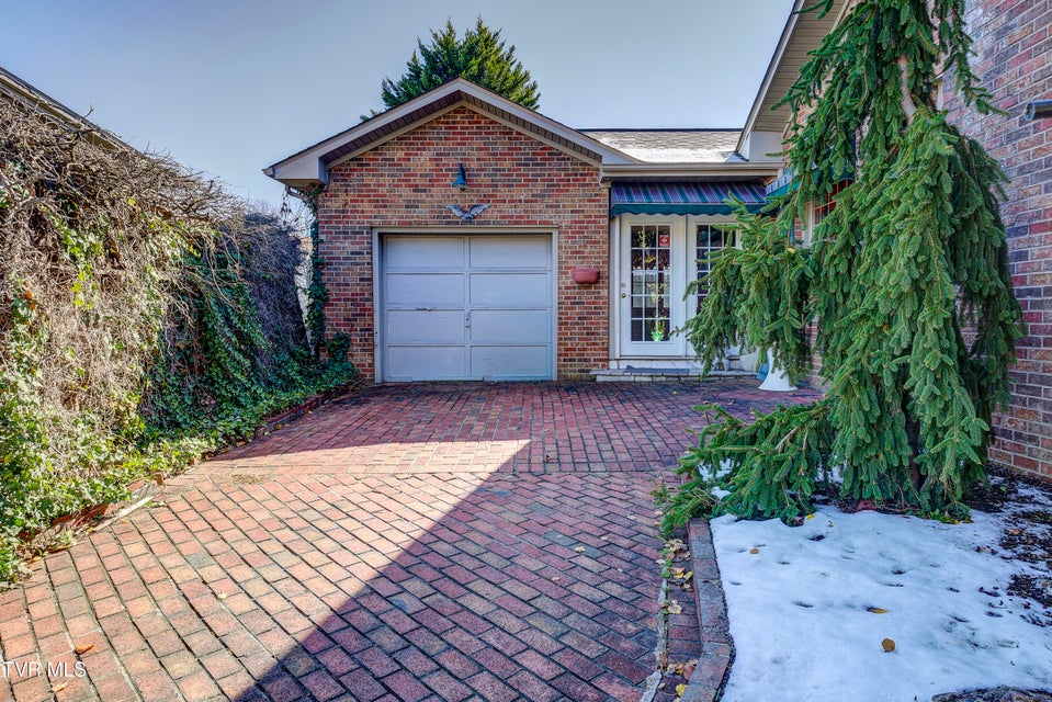 Photo #46: 1208 Main Avenue