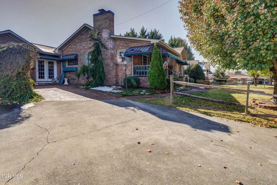 Photo #48: 1208 Main Avenue