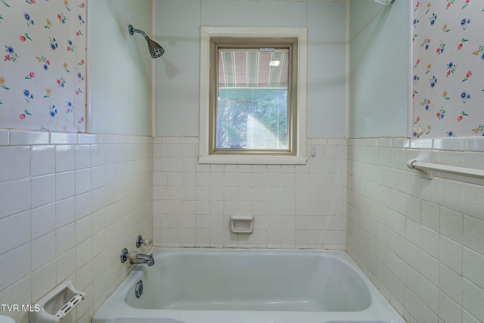 Photo #23: 1208 Main Avenue