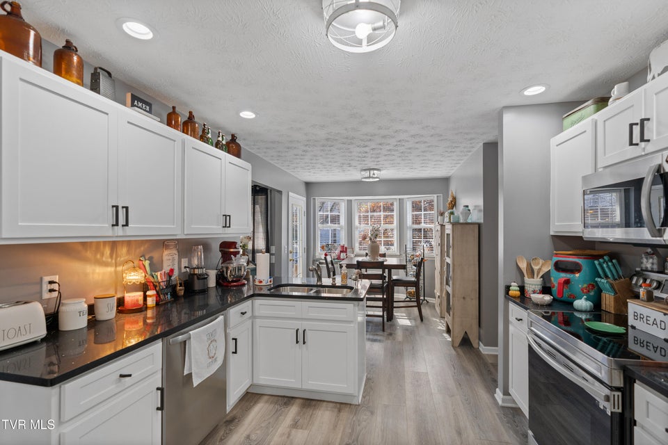 Photo #28: 1416 Church Street