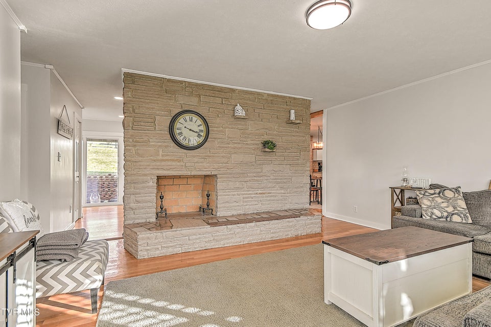 Photo #5: 704 Willow Springs Road