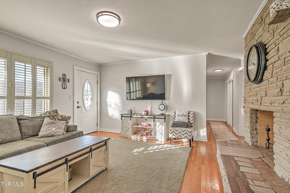 Photo #8: 704 Willow Springs Road