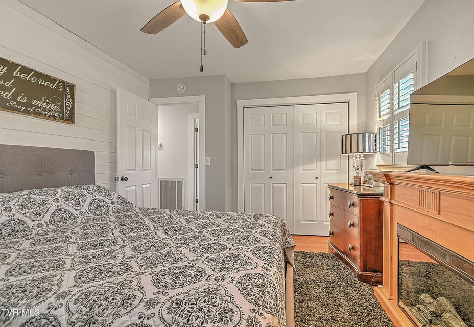 Photo #24: 704 Willow Springs Road