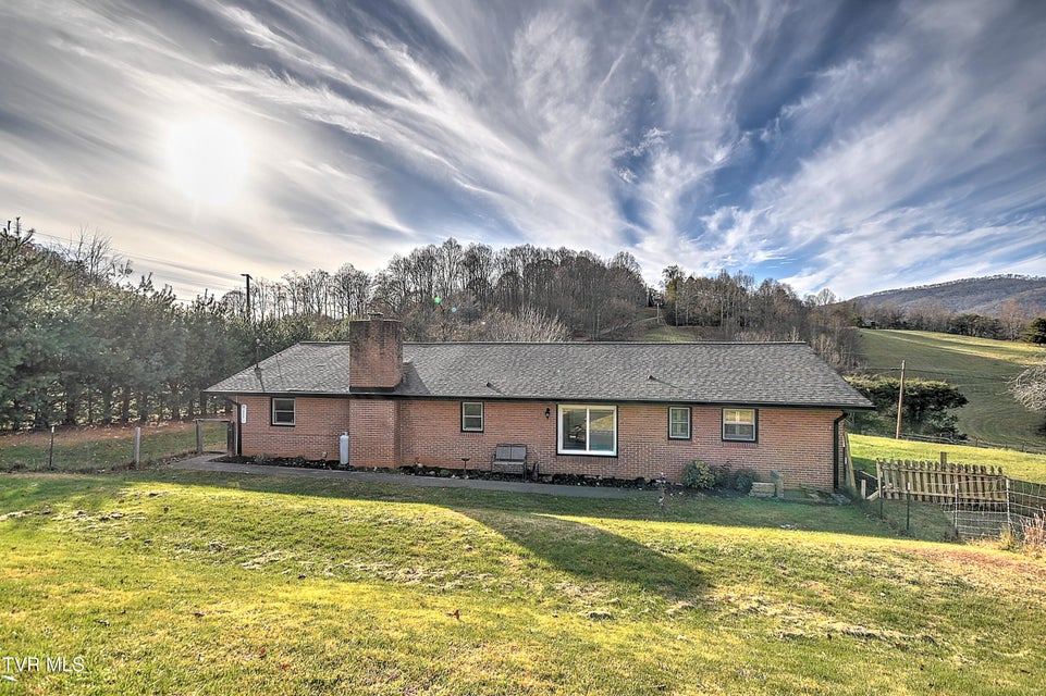 Photo #32: 704 Willow Springs Road