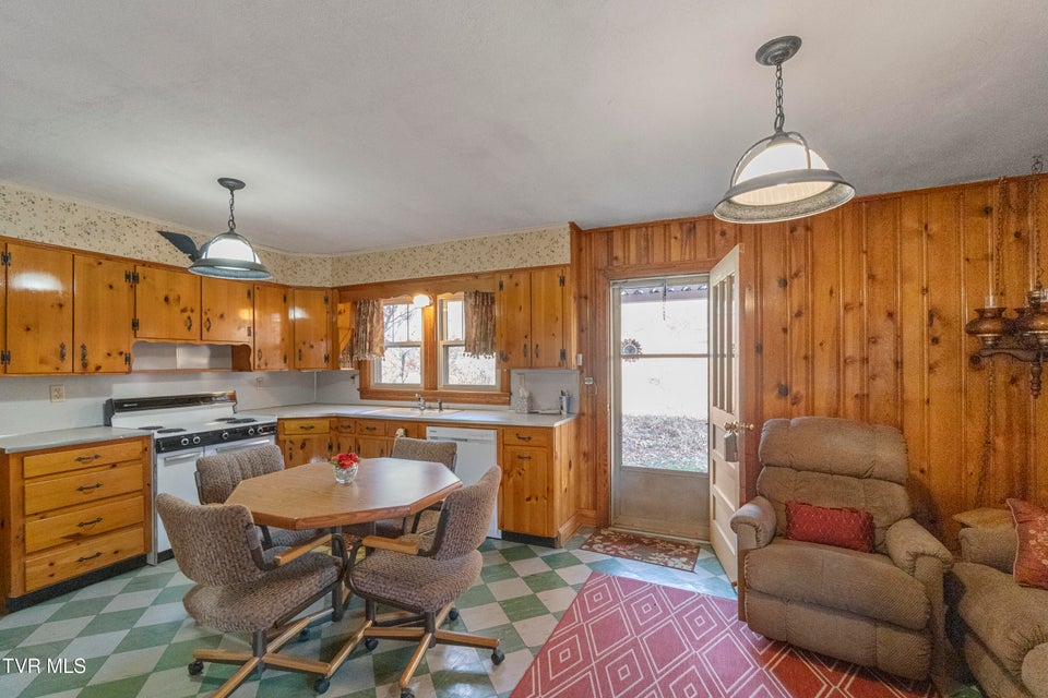 Photo #6: 285 Greystone Road