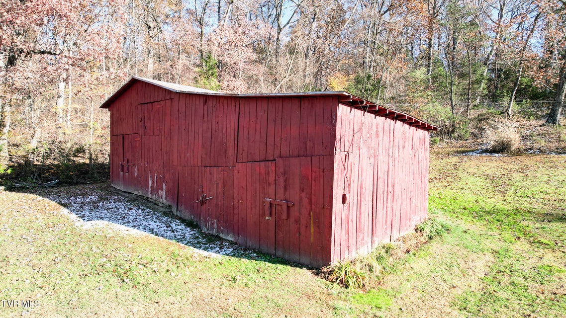 Photo #33: 285 Greystone Road