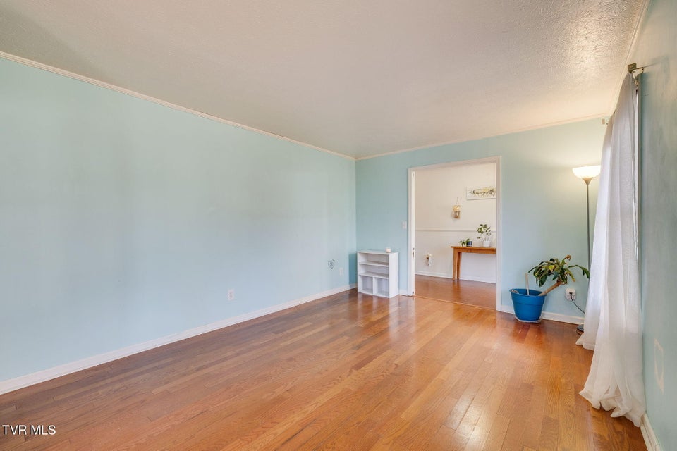 Photo #7: 516 Bramblewood Drive