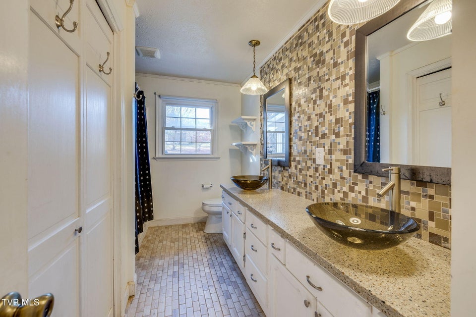 Photo #29: 516 Bramblewood Drive