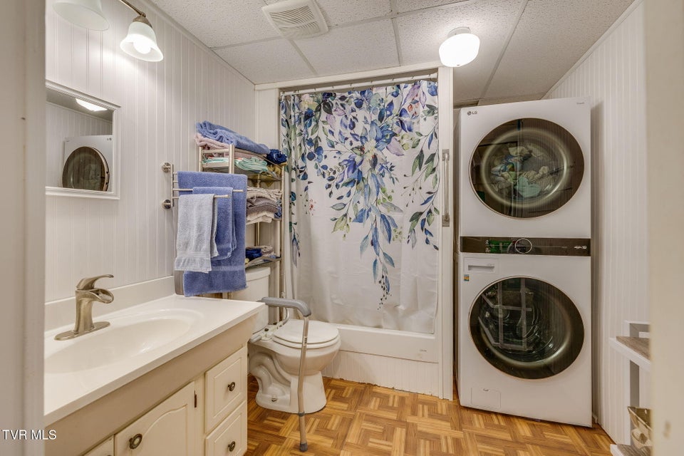 Photo #37: 516 Bramblewood Drive