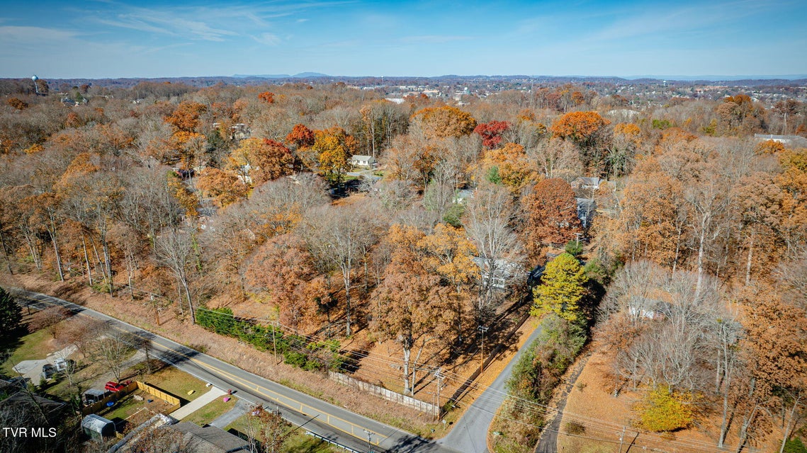 Photo #39: 900 Echo Lane