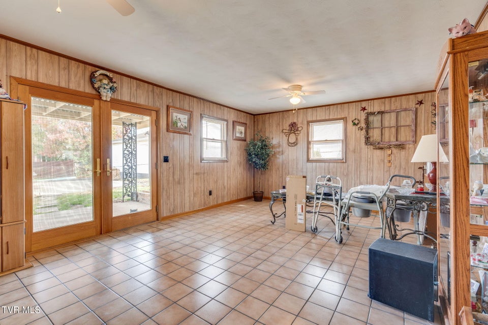 Photo #13: 1556 Redwood Drive