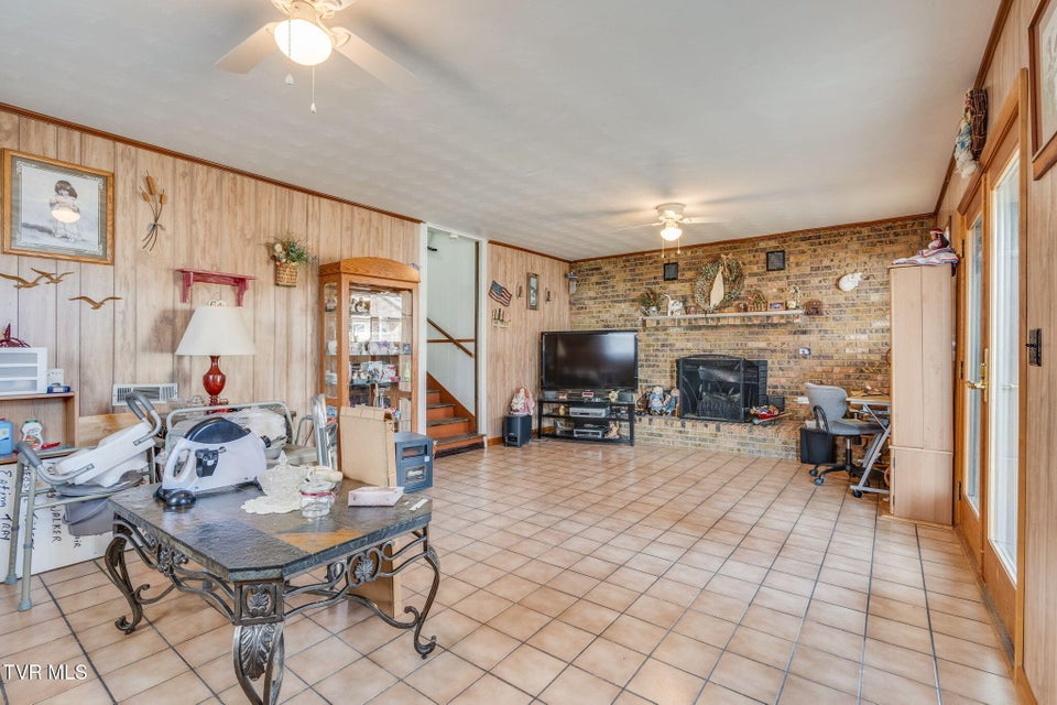 Photo #15: 1556 Redwood Drive